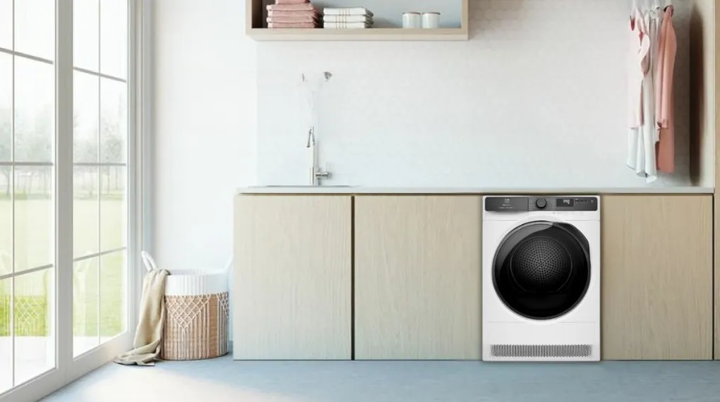 Máy Sấy Quần Áo Electrolux 8Kg EDH803J5WC