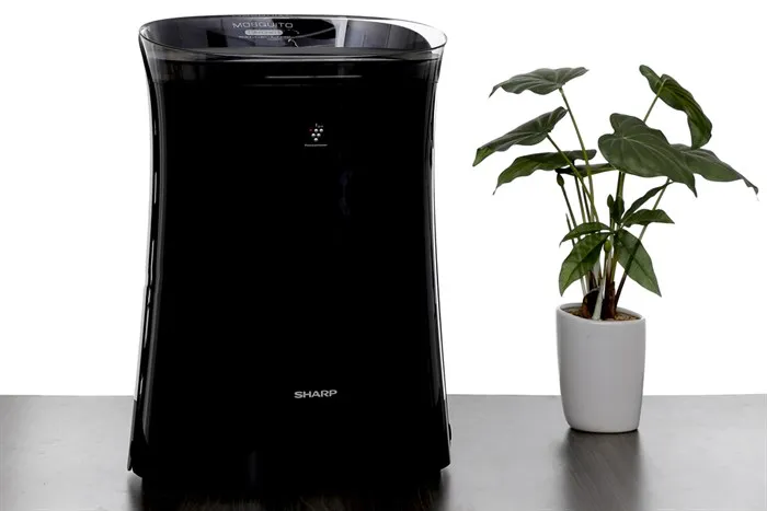 Máy lọc không khí bắt muỗi Sharp FP FM40E B